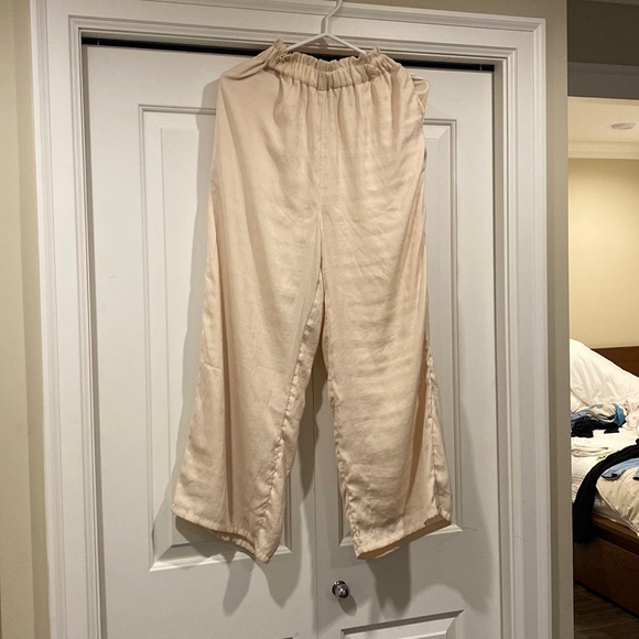 Wide leg high waited pants from AE - Picture 1 of 2